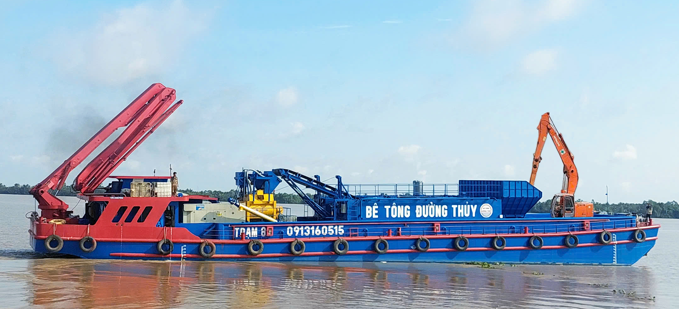 TÀU TRẠM TRỘN BÊ TÔNG SỐ 08
