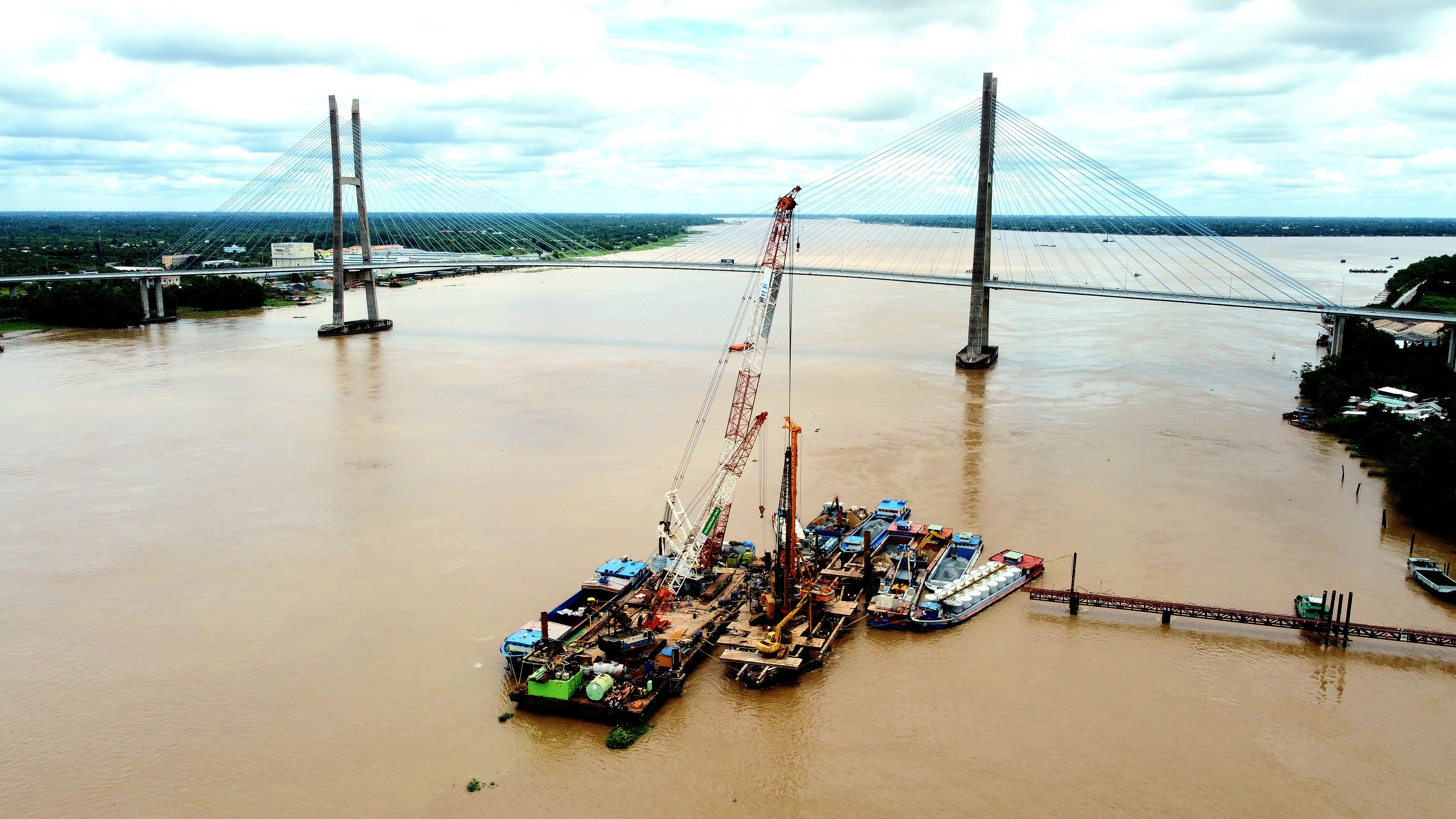 Cầu Mỹ Thuận 2  (Gói thầu XL.03A), thuộc dự án thành phần tuyến cao tốc Bắc - Nam phía Đông giai đoạn 2017-2020-1